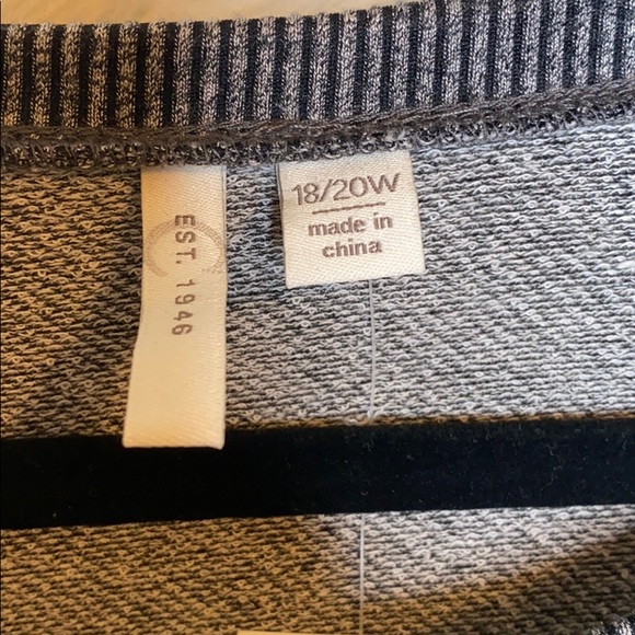 C EST. 1946 LONG SLEEVE TIE FRONT SHIRT - Picture 6 of 8